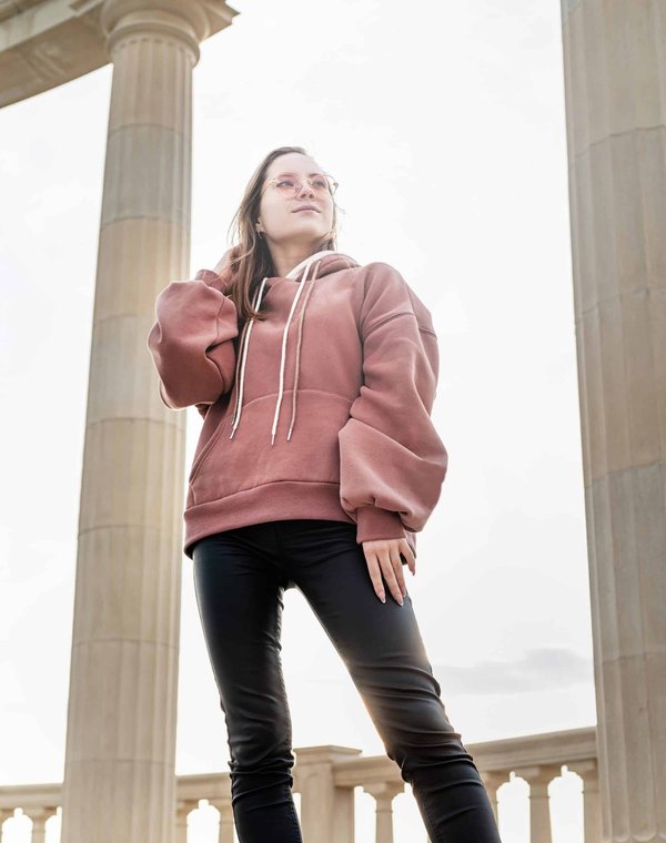 Les sweats plaids : une tendance hivernale à la fois confortable et stylée !